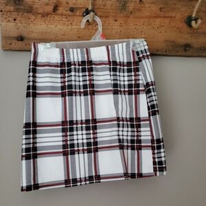Stretchy  Plaid Mini Skirt - Black, White, Red